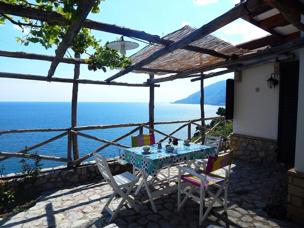 Amalfi View Cottage Bagian luar foto