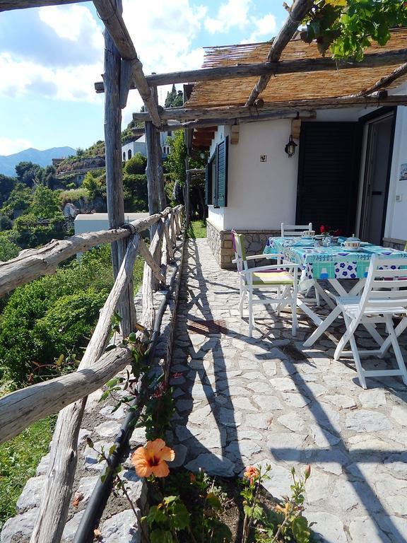Amalfi View Cottage Bagian luar foto
